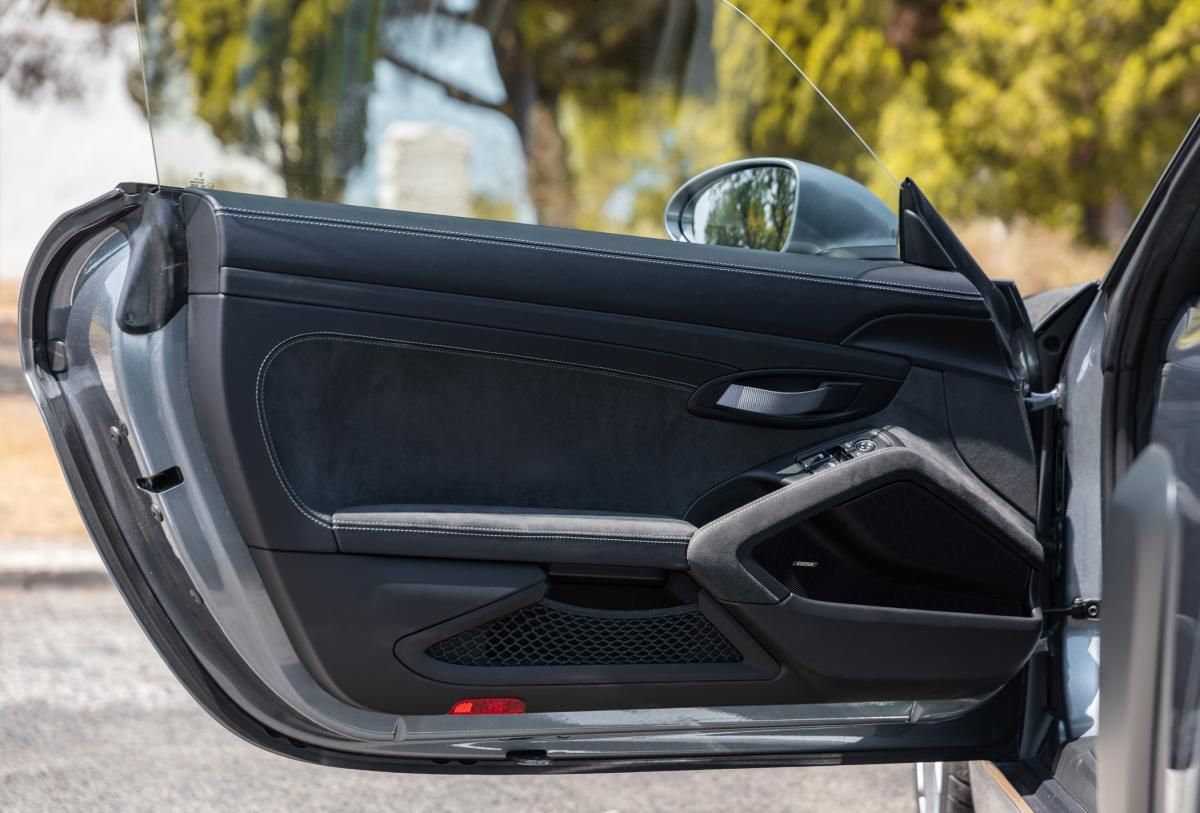 porsche-718-2024-gasolina-3996cc