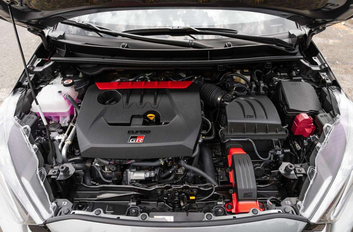 toyota-yaris-2024-gasolina-1618cc