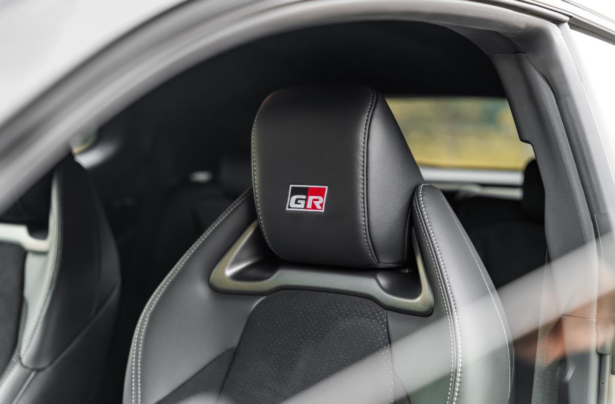 toyota-yaris-2024-gasolina-1618cc