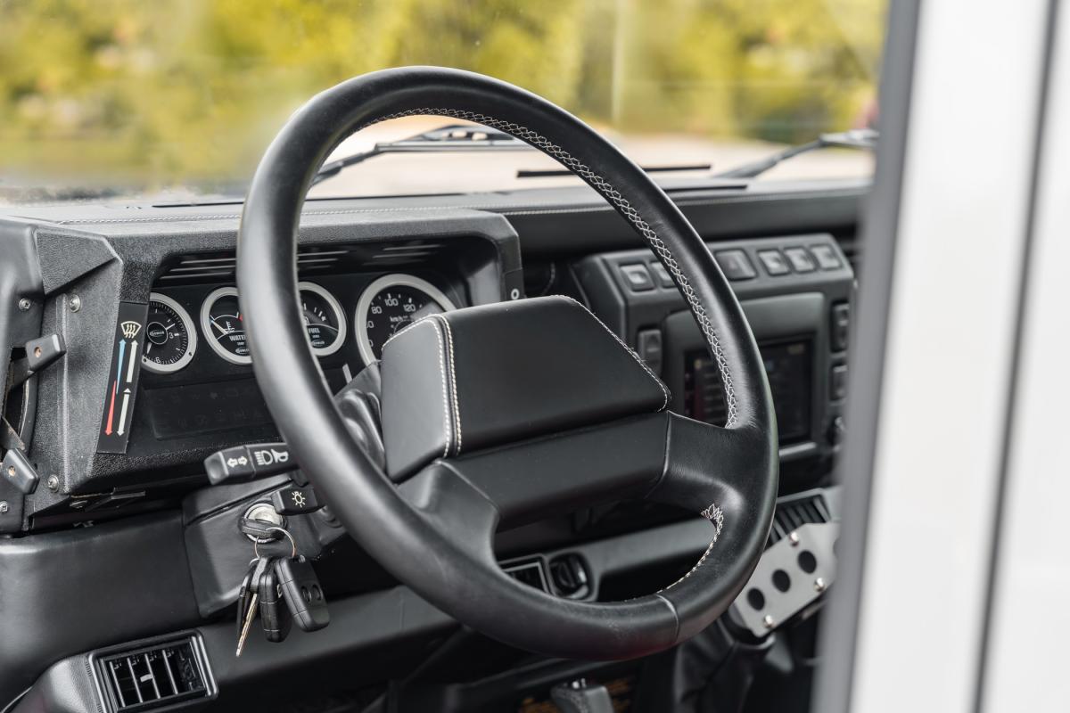 land-rover-defender-2001-diesel-2495cc