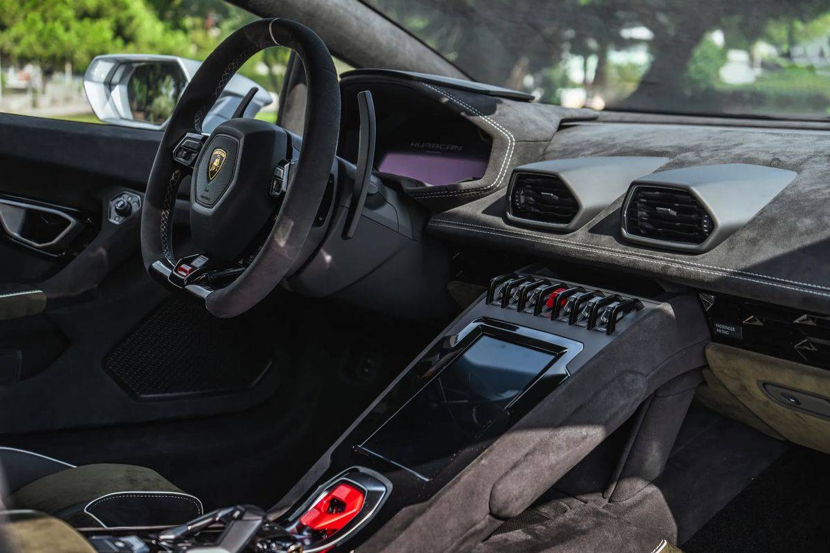 lamborghini-huracan-2023-gasolina-5204cc