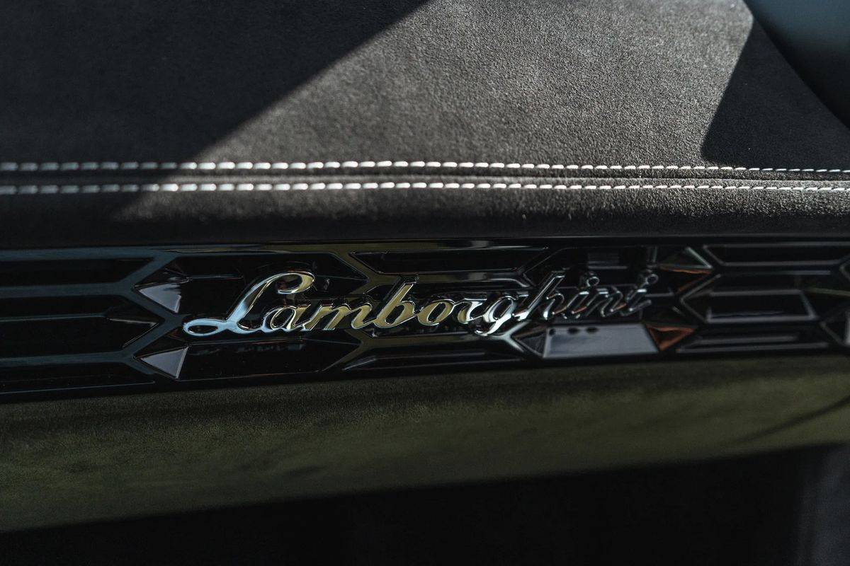 lamborghini-huracan-2023-gasolina-5204cc