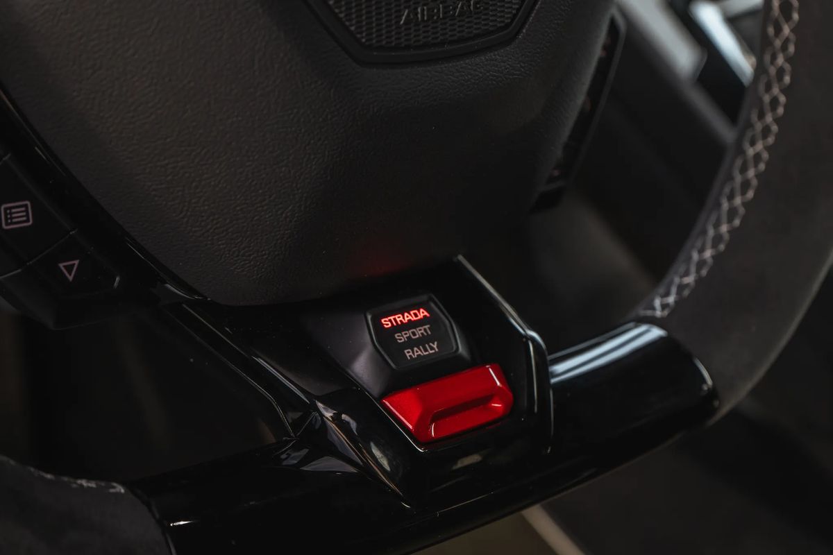 lamborghini-huracan-2023-gasolina-5204cc