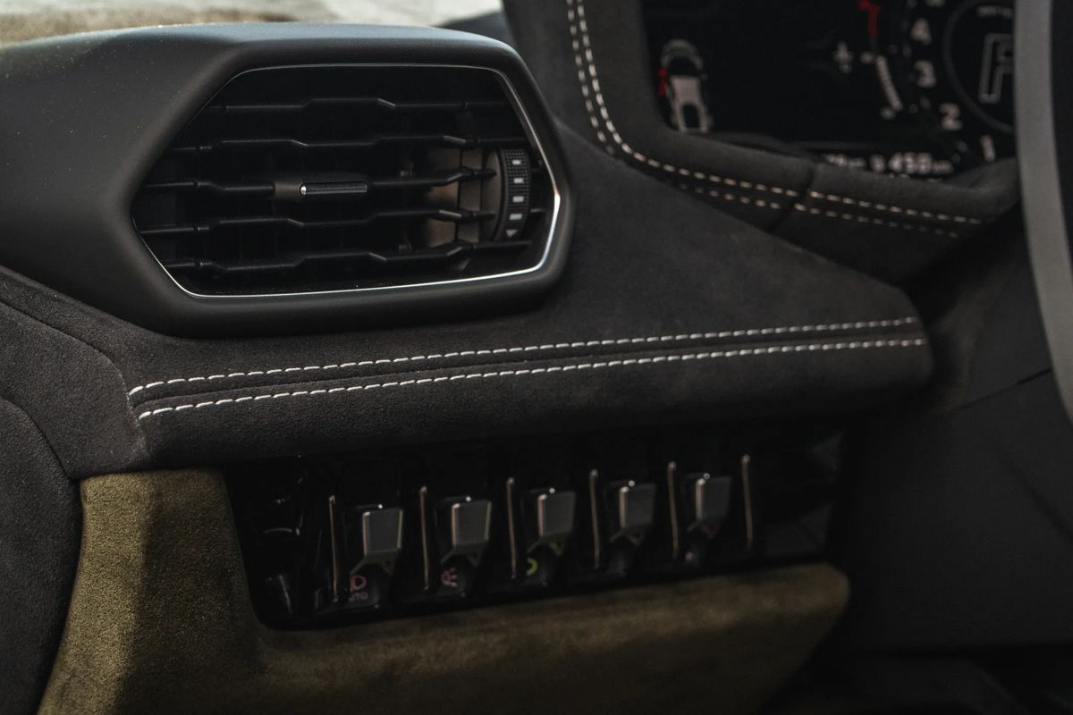 lamborghini-huracan-2023-gasolina-5204cc