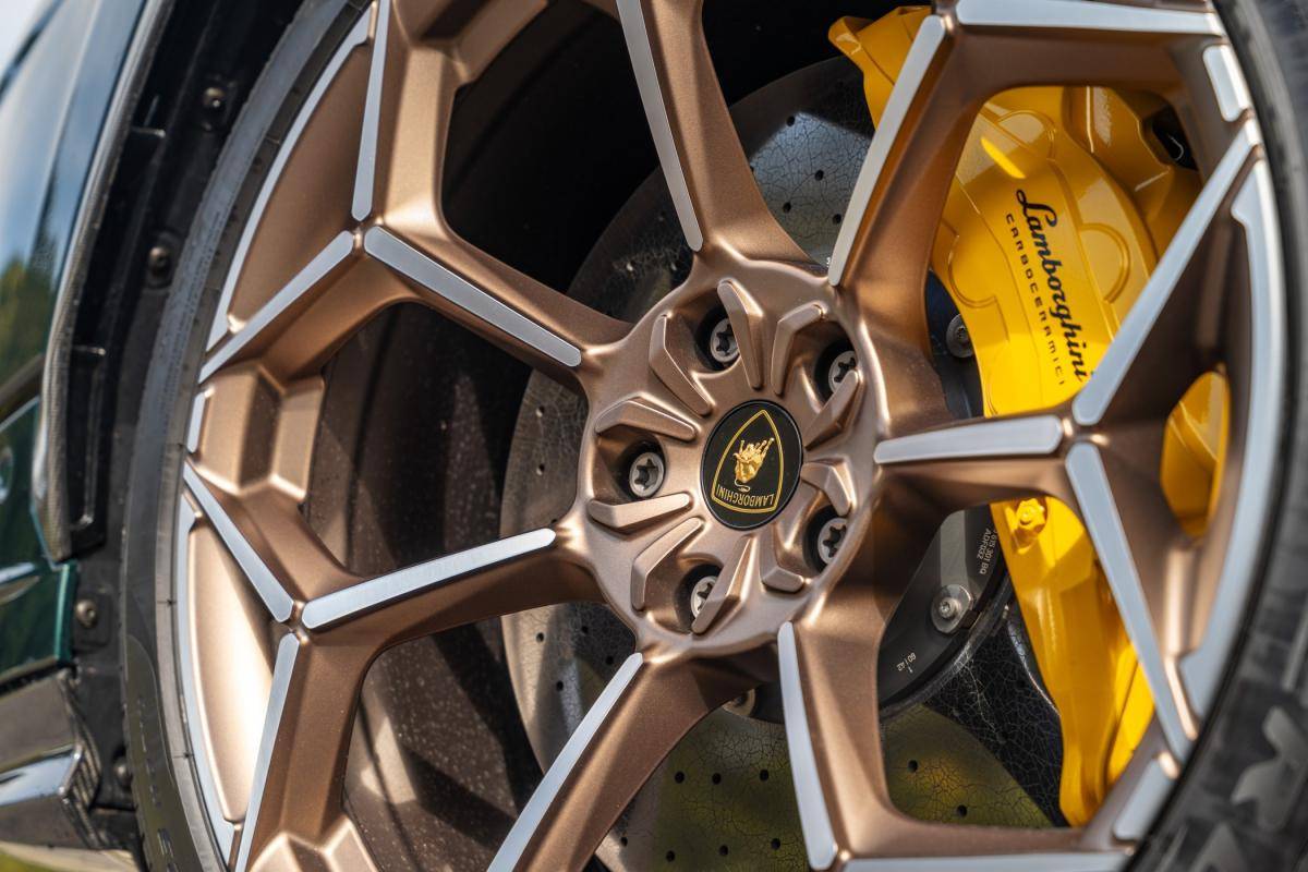 lamborghini-urus-2025-gasolina-3996cc