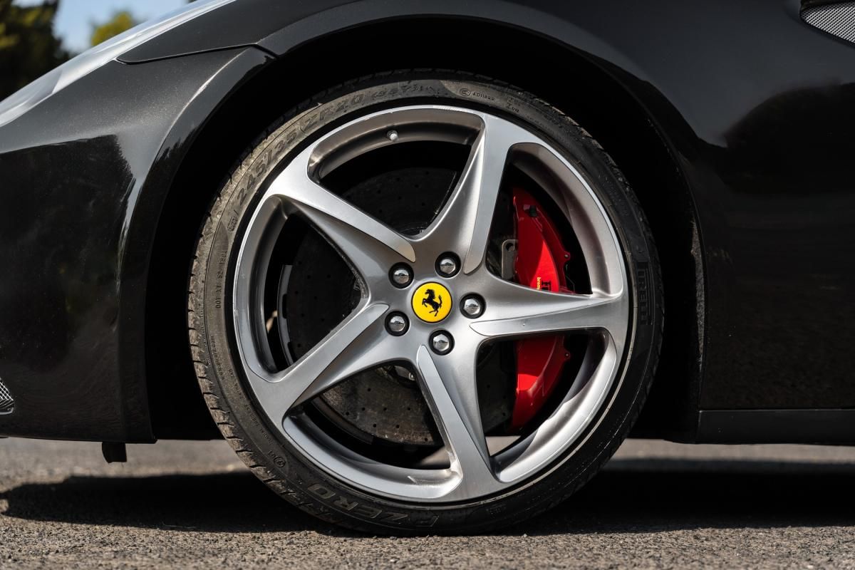 ferrari-ff-2016-gasolina-6262cc