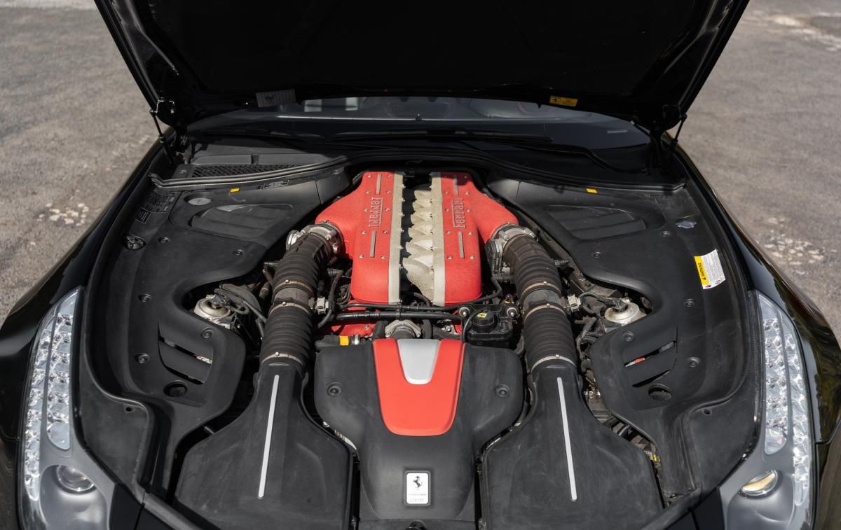 ferrari-ff-2016-gasolina-6262cc