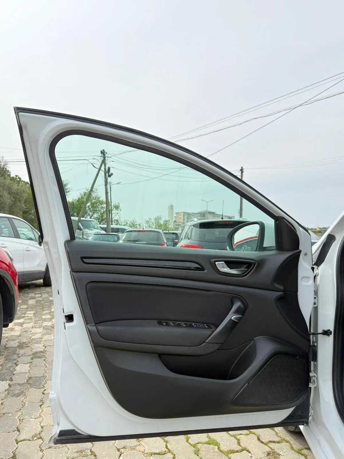 renault-megane-2017-diesel-1500cc