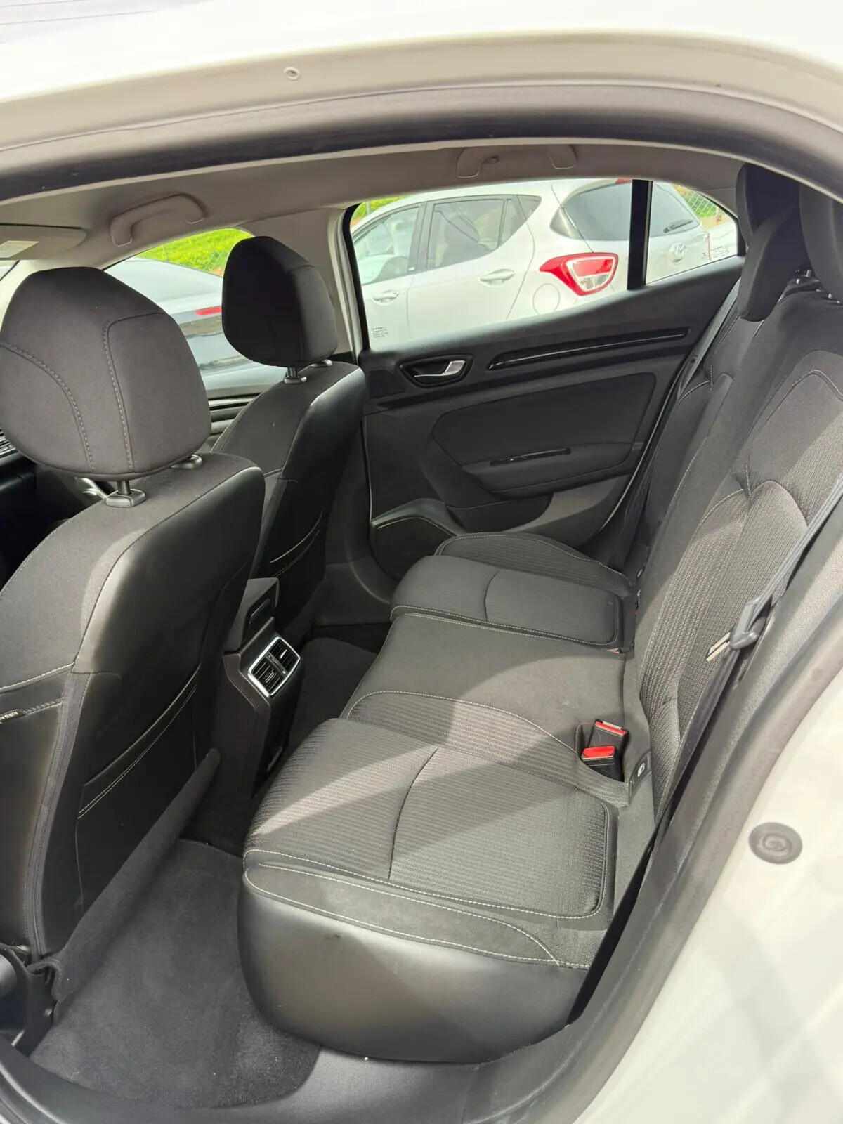 renault-megane-2017-diesel-1500cc