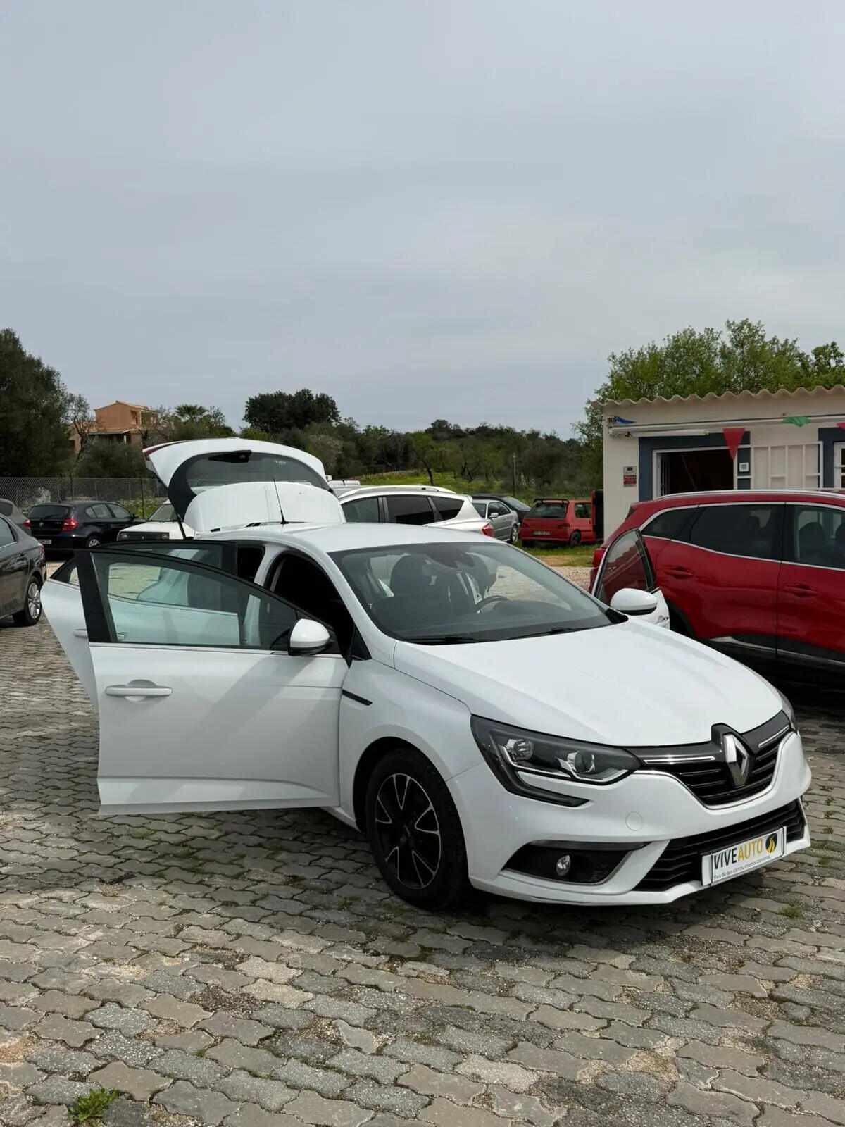 renault-megane-2017-diesel-1500cc