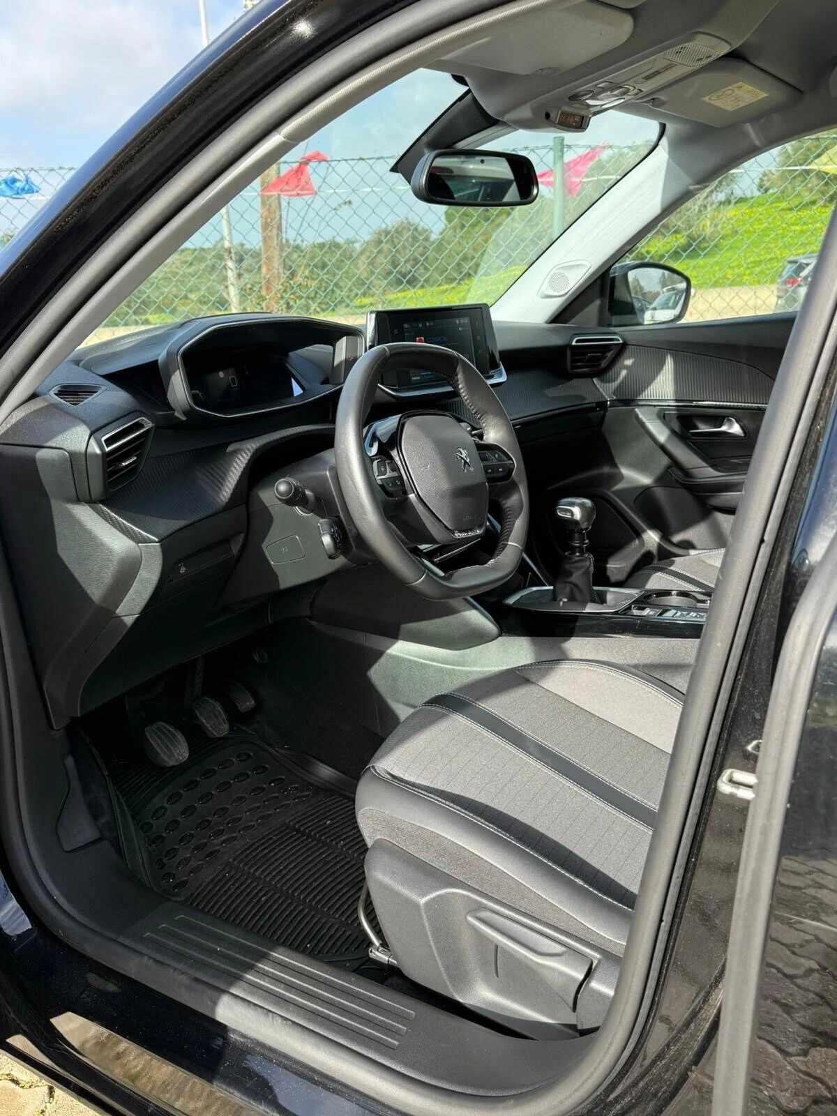 peugeot-2008-2021-gasolina-1199cc