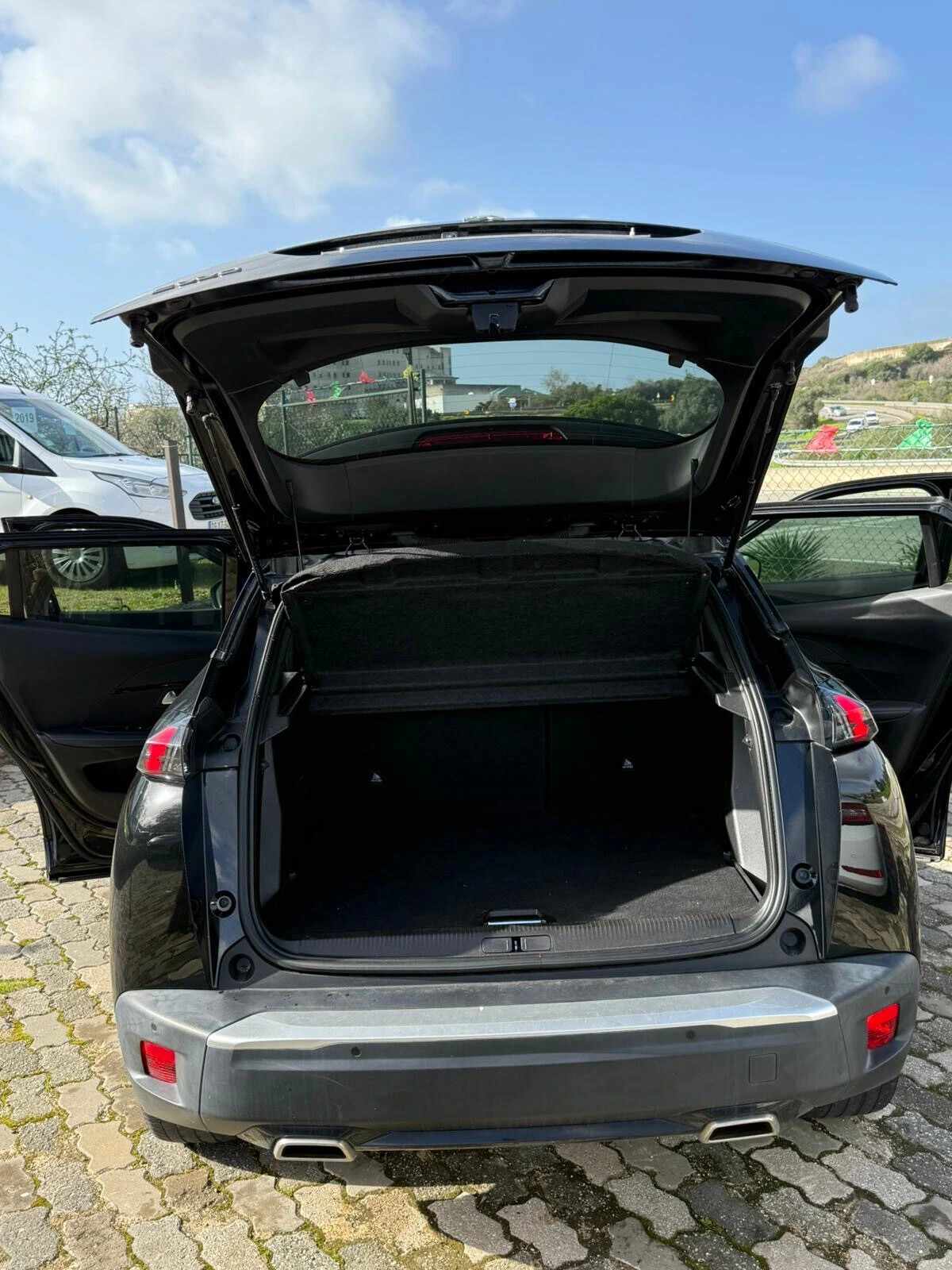 peugeot-2008-2021-gasolina-1199cc