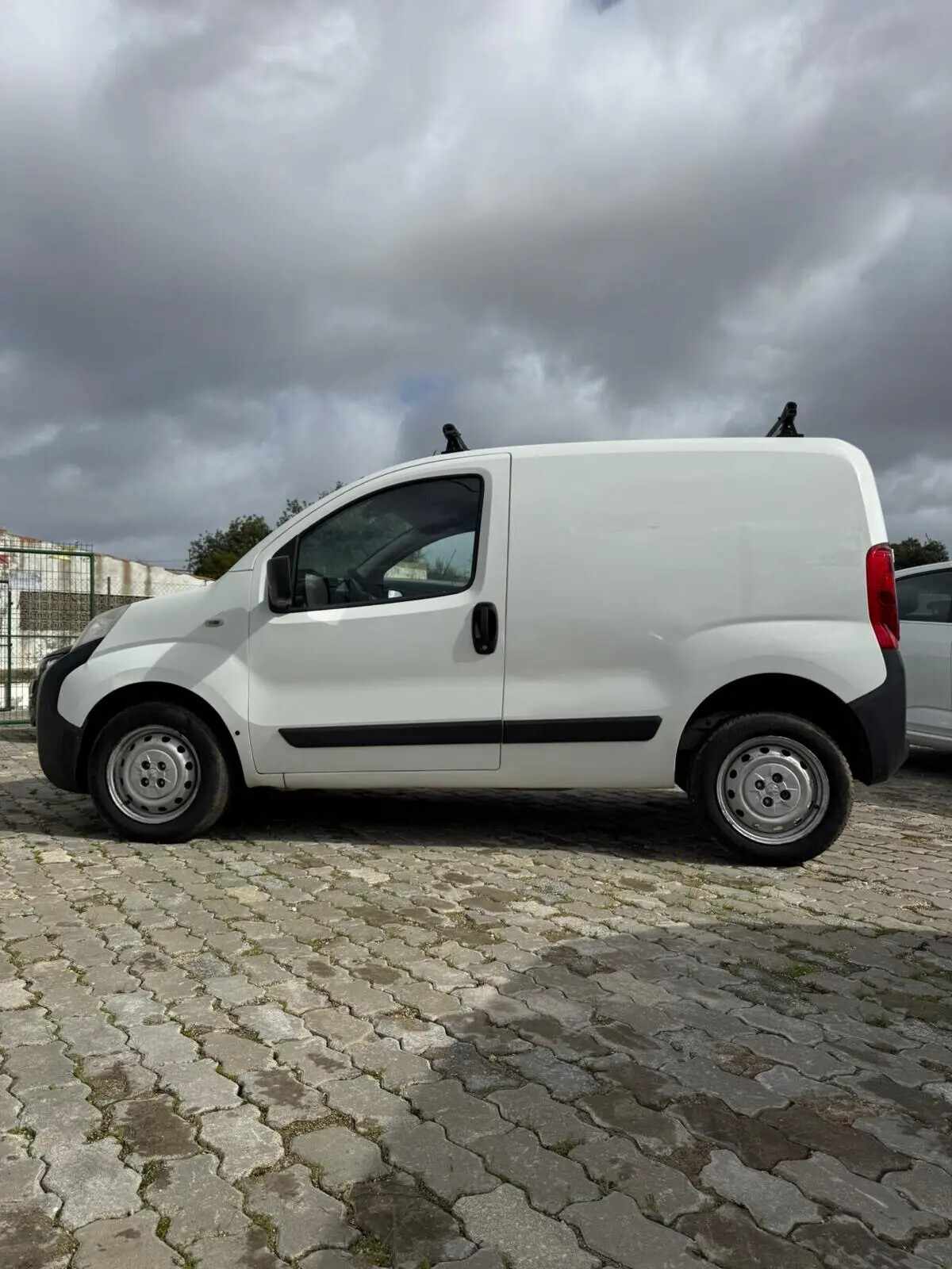 peugeot-bipper-2011-diesel-1300cc
