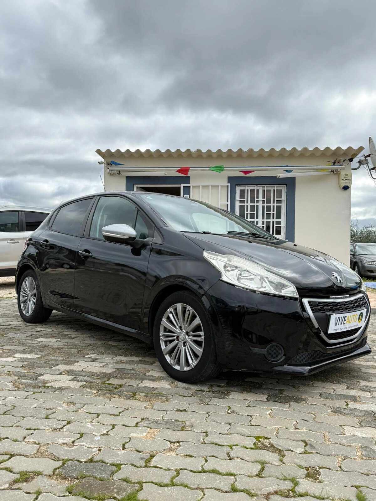 peugeot-208-2014-diesel-1398cc