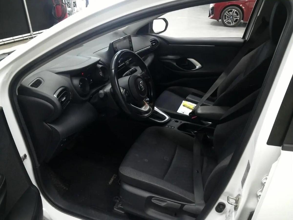 toyota-yaris-2021-hibrido-a-gasolina-1497cc