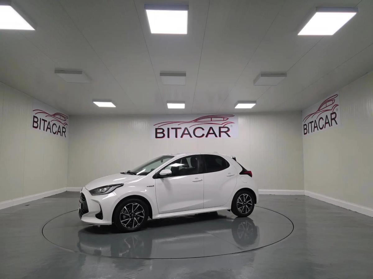 toyota-yaris-2021-hibrido-a-gasolina-1497cc