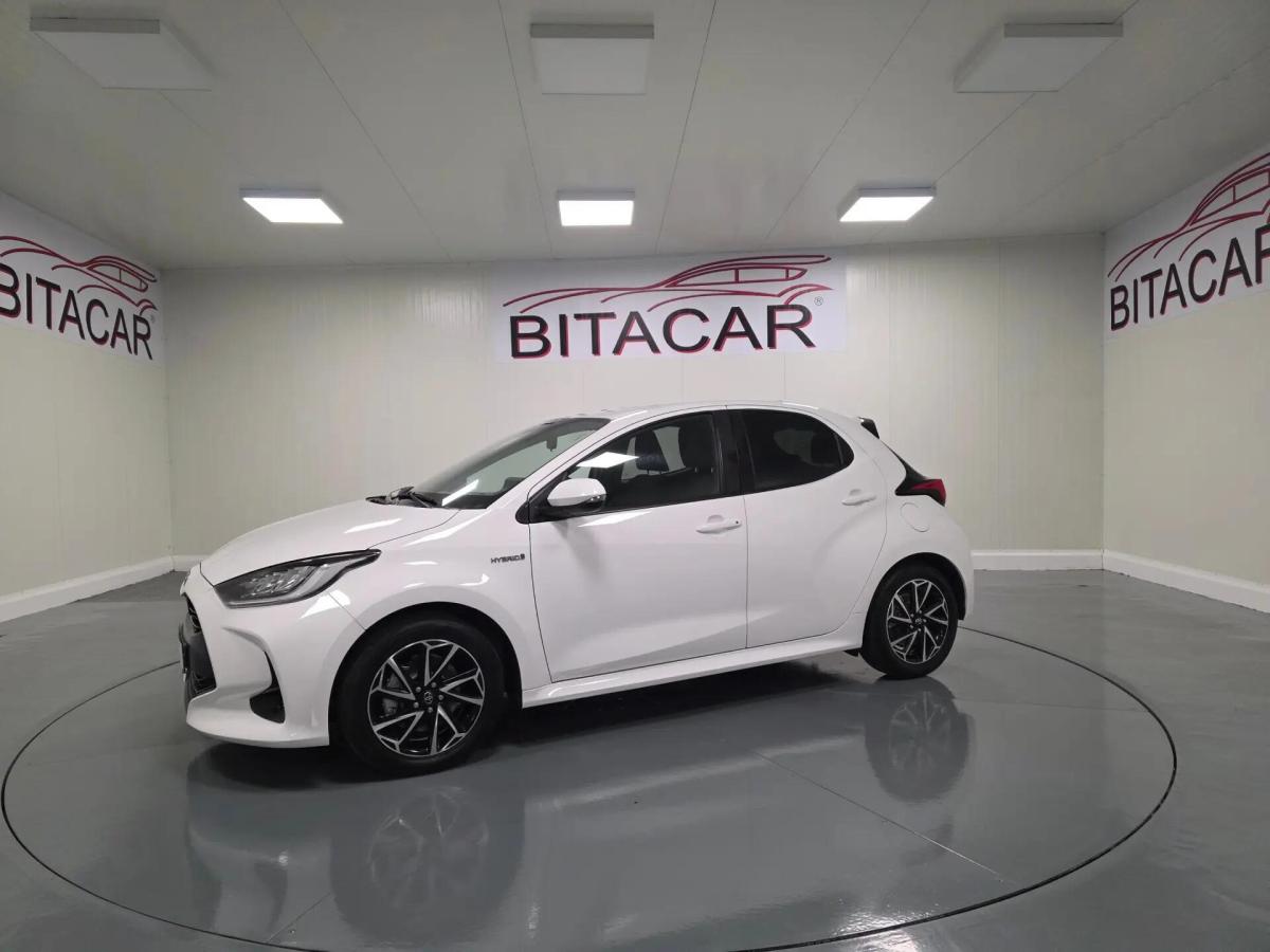 toyota-yaris-2021-hibrido-a-gasolina-1497cc