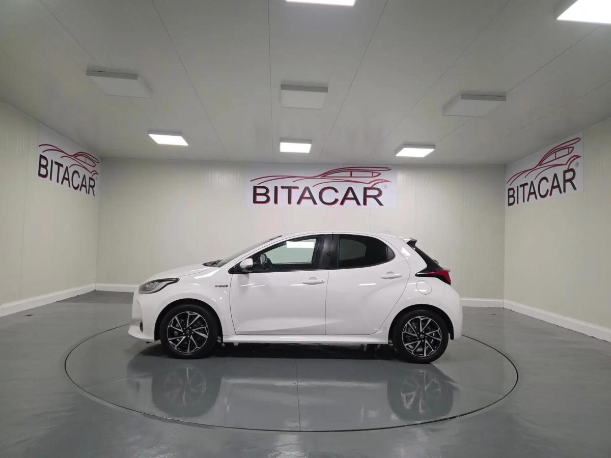toyota-yaris-2021-hibrido-a-gasolina-1497cc