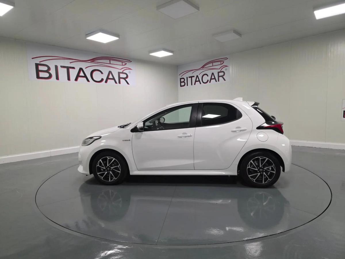 toyota-yaris-2021-hibrido-a-gasolina-1497cc