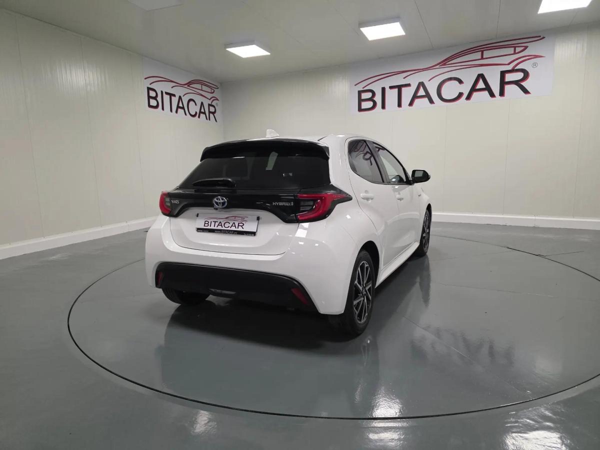 toyota-yaris-2021-hibrido-a-gasolina-1497cc