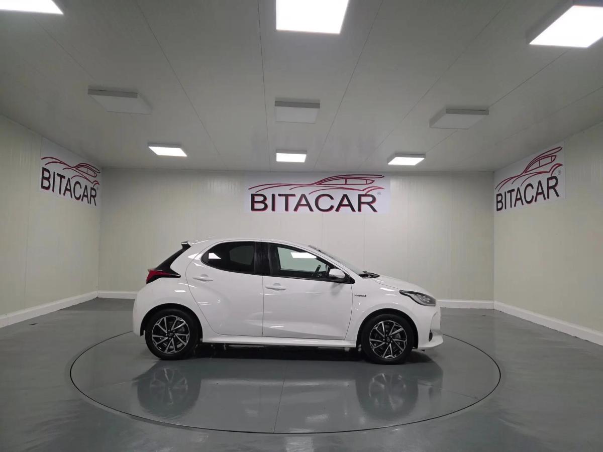 toyota-yaris-2021-hibrido-a-gasolina-1497cc