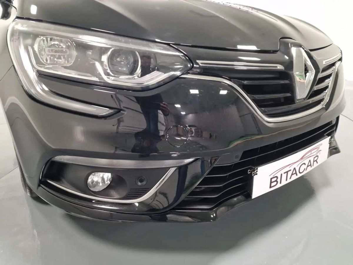 renault-megane-sport-tourer-2018-diesel-1461cc