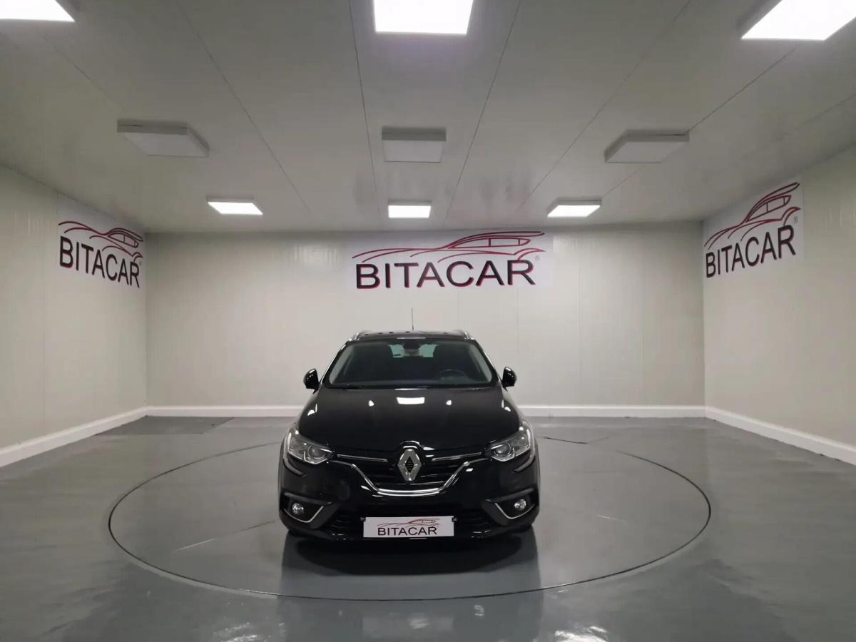 renault-megane-sport-tourer-2018-diesel-1461cc