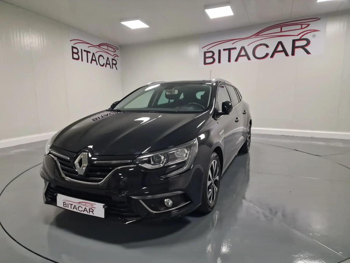 renault-megane-sport-tourer-2018-diesel-1461cc