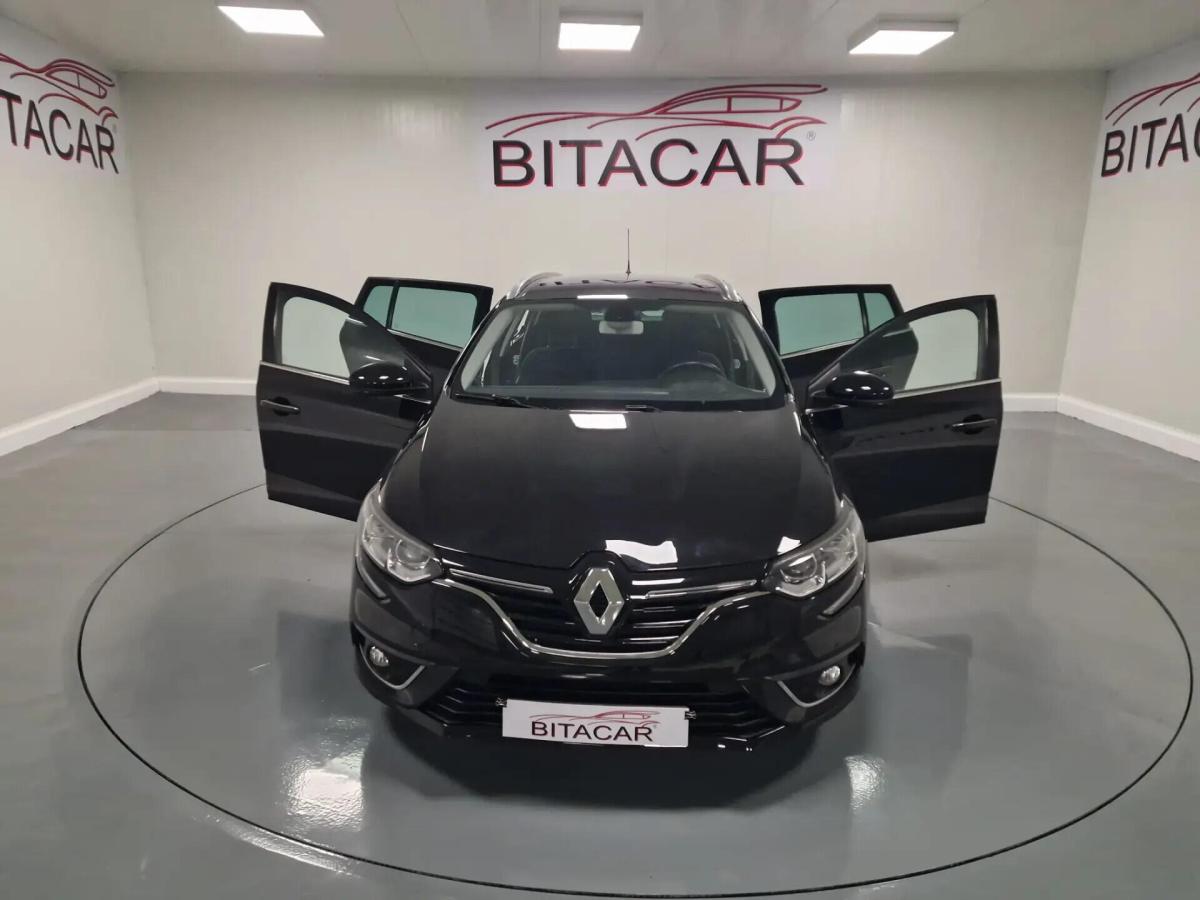 renault-megane-sport-tourer-2018-diesel-1461cc