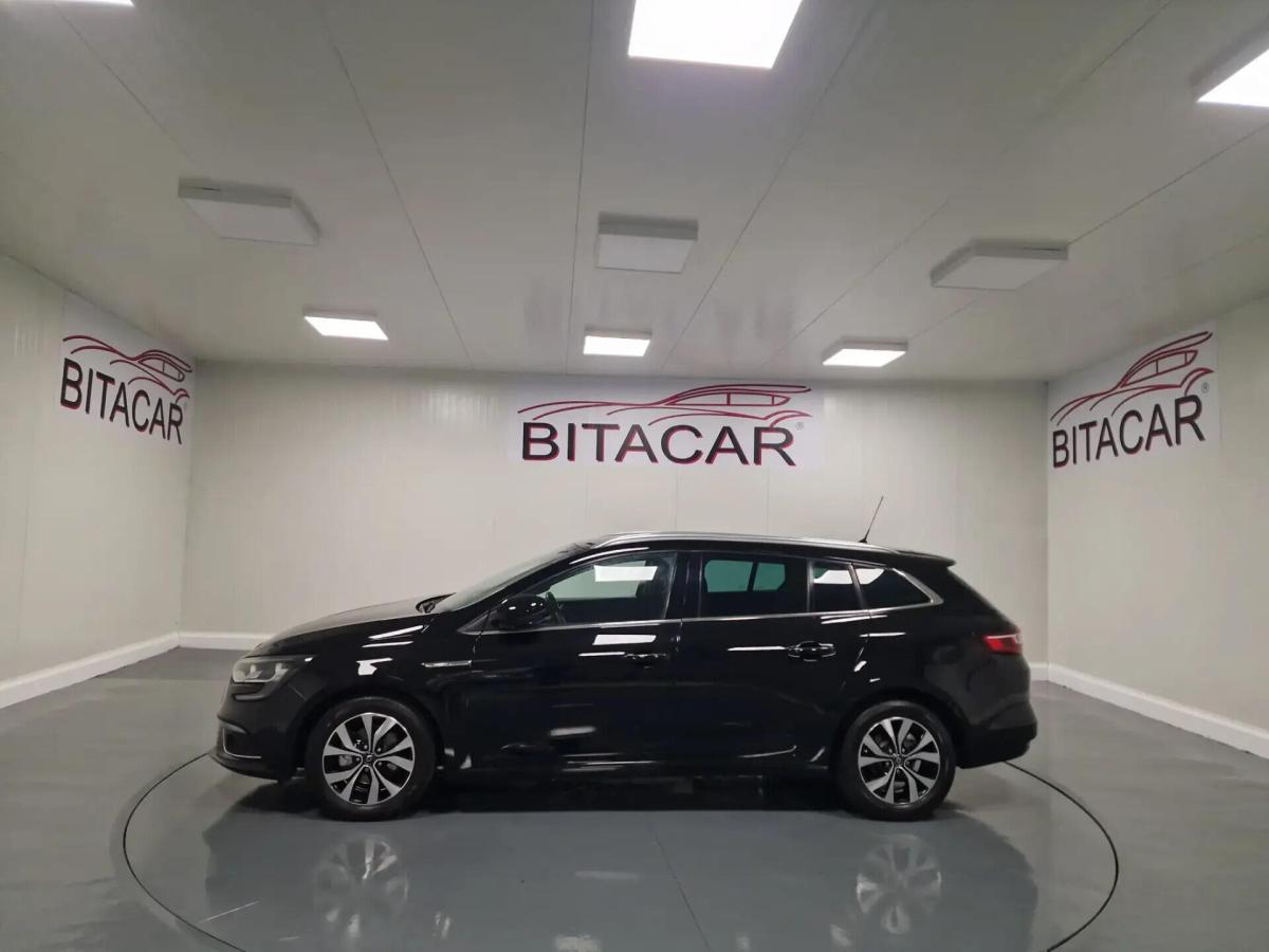 renault-megane-sport-tourer-2018-diesel-1461cc