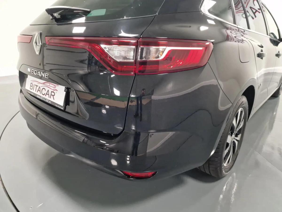 renault-megane-sport-tourer-2018-diesel-1461cc