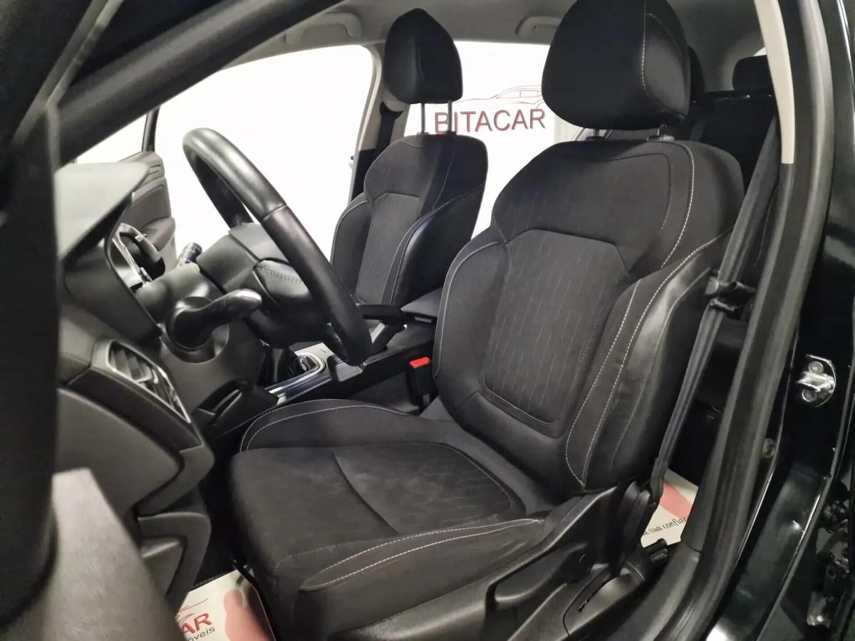 renault-megane-sport-tourer-2018-diesel-1461cc