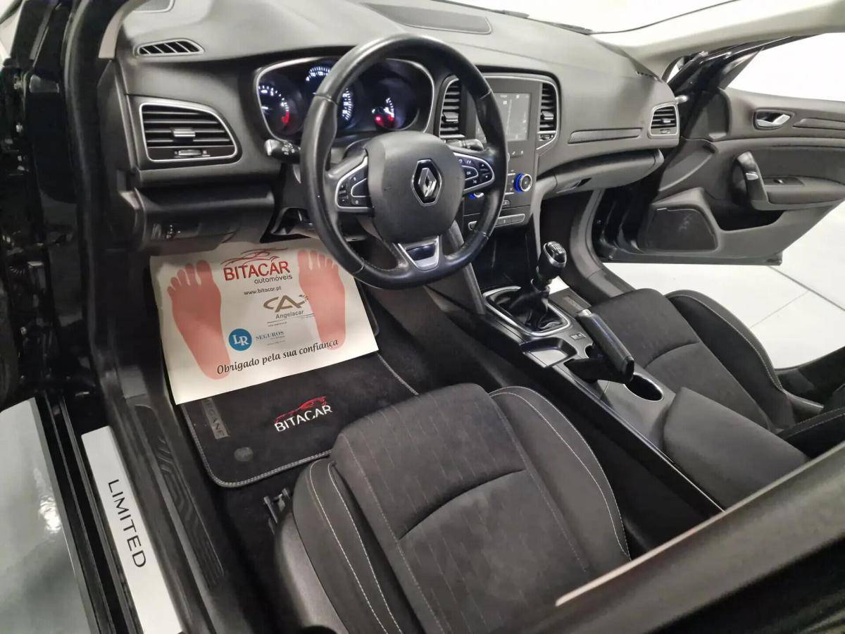 renault-megane-sport-tourer-2018-diesel-1461cc