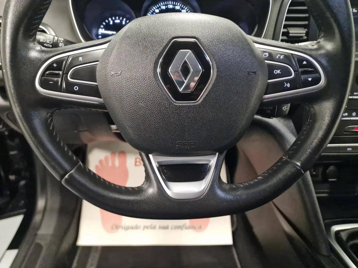 renault-megane-sport-tourer-2018-diesel-1461cc