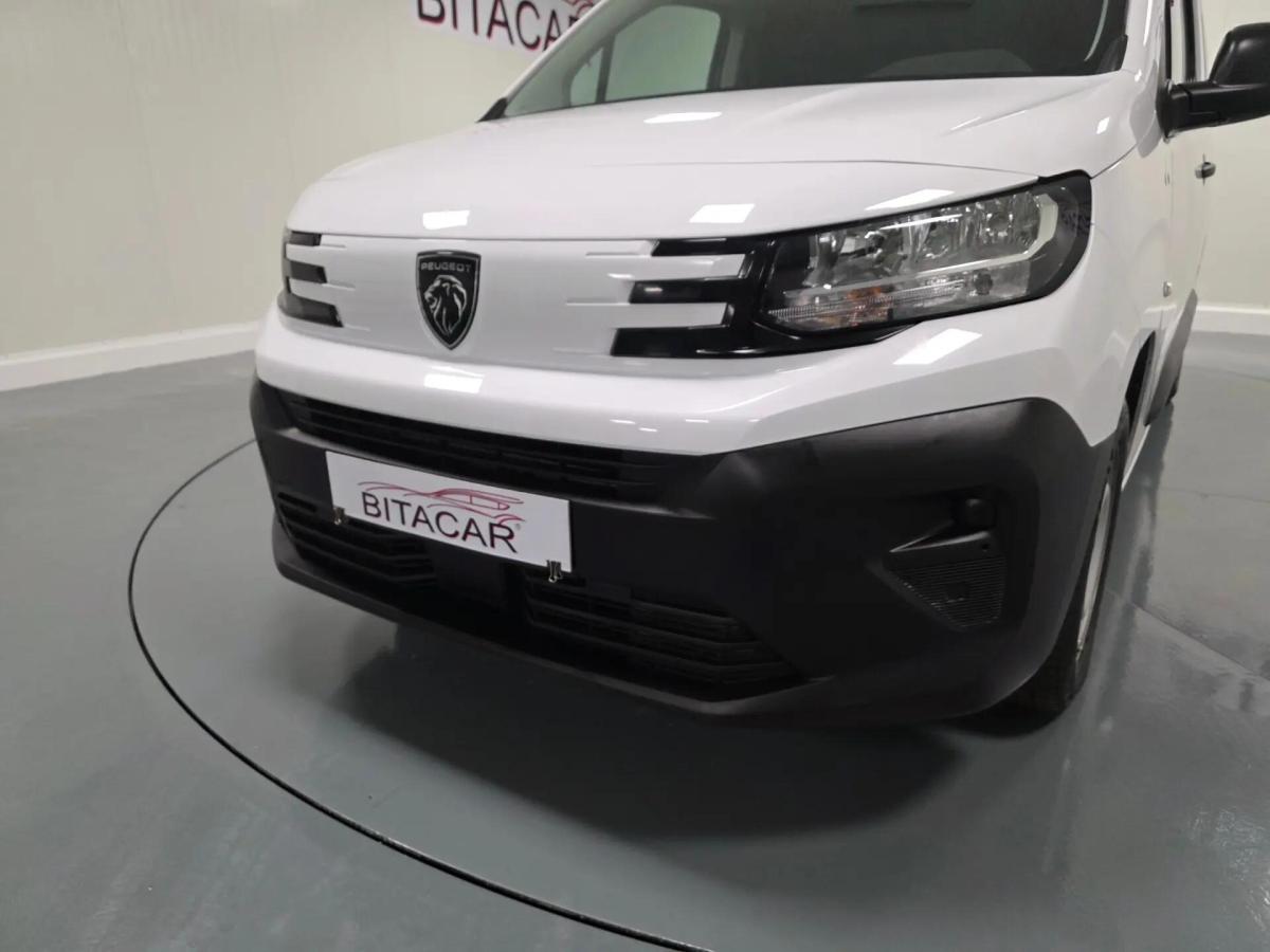 peugeot-partner-2025-diesel-1500cc