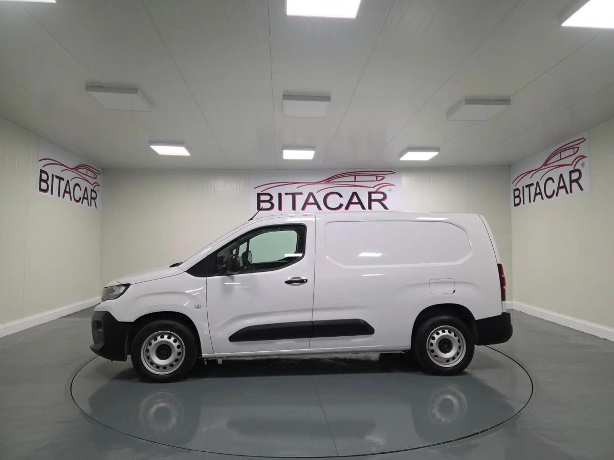 peugeot-partner-2025-diesel-1500cc