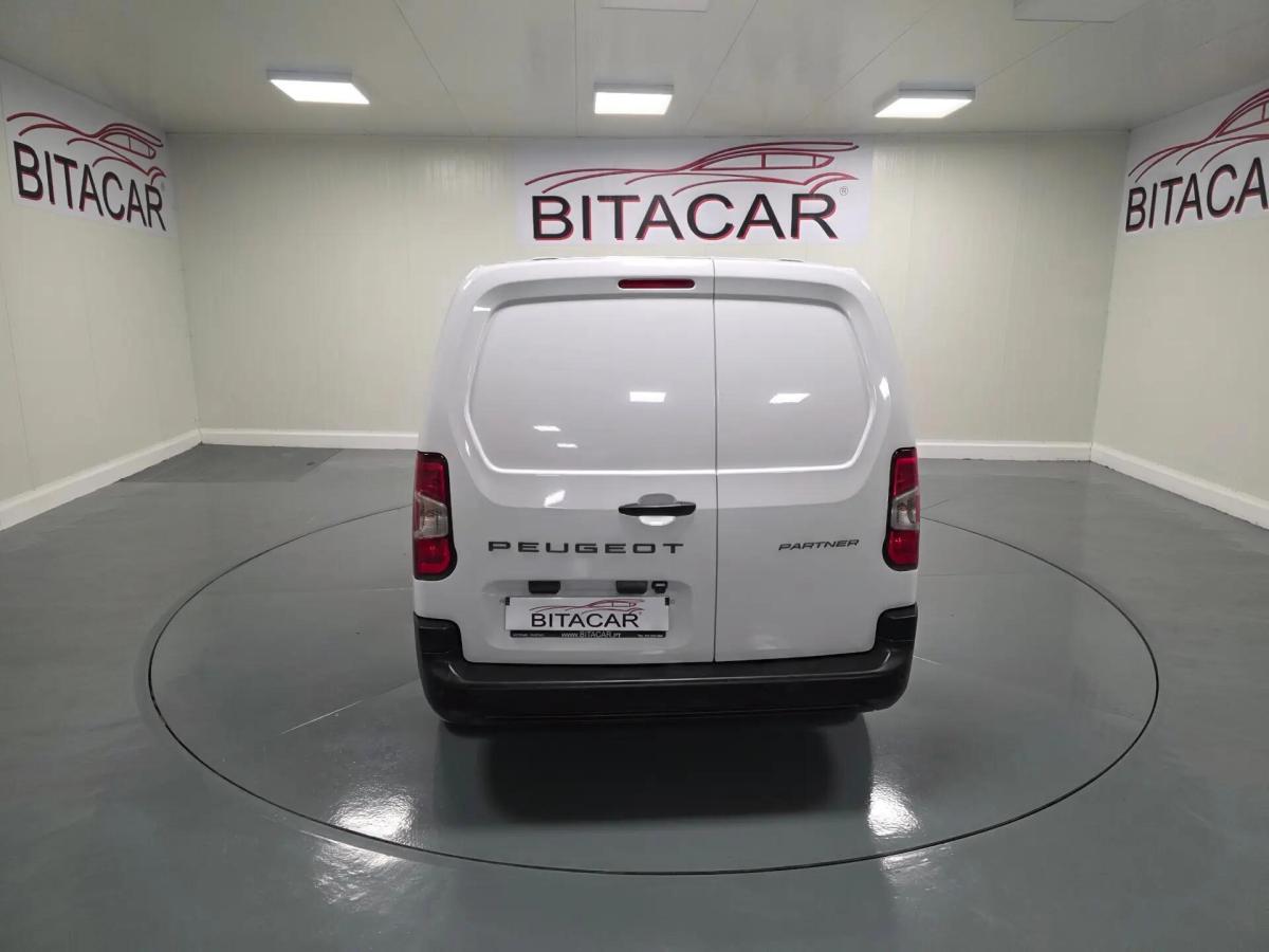 peugeot-partner-2025-diesel-1500cc