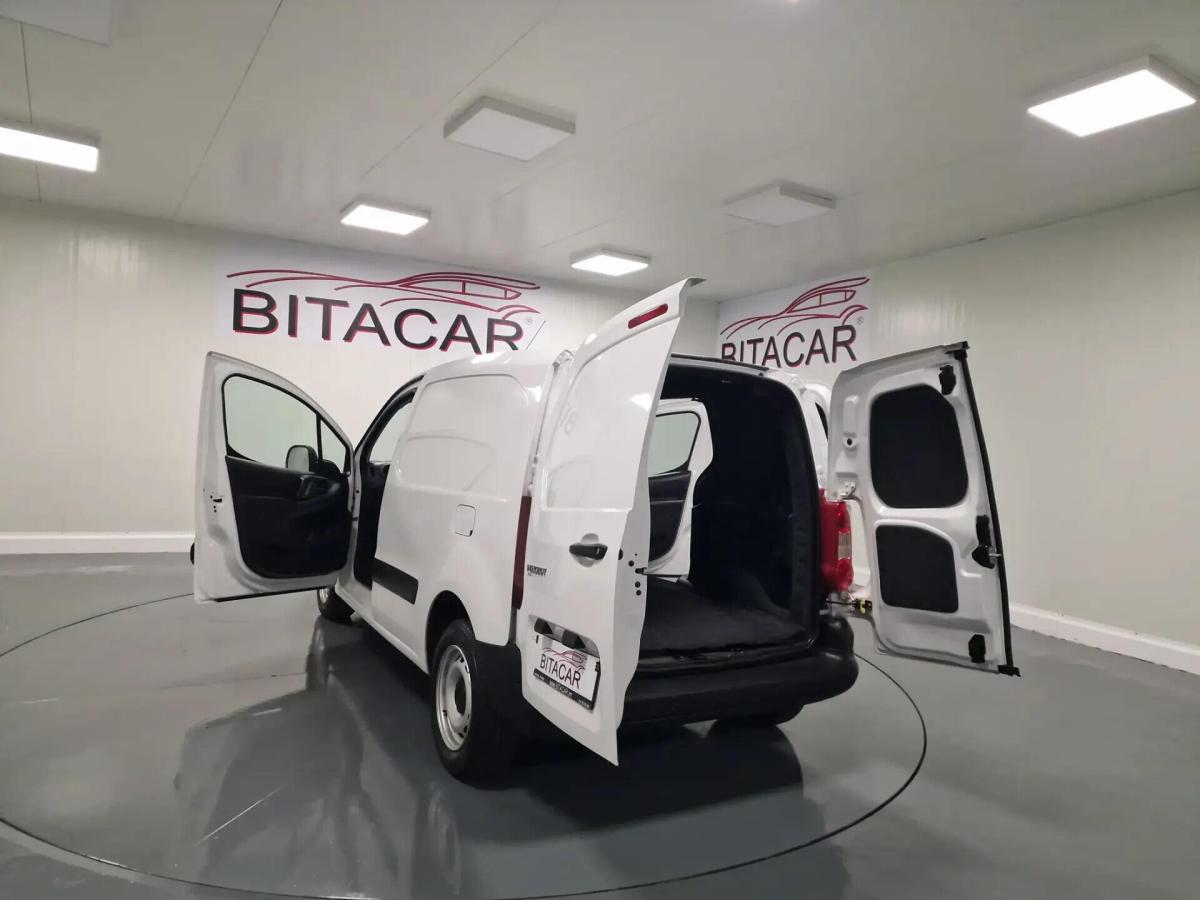 peugeot-partner-2018-diesel-1560cc