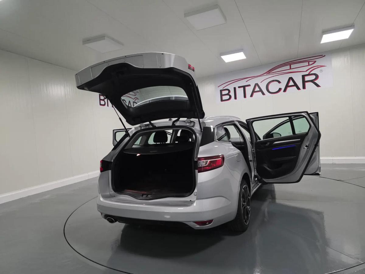 renault-megane-sport-tourer-2017-diesel-1461cc