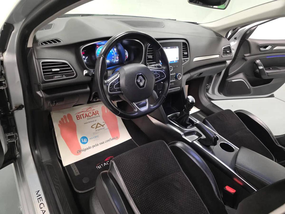 renault-megane-sport-tourer-2017-diesel-1461cc
