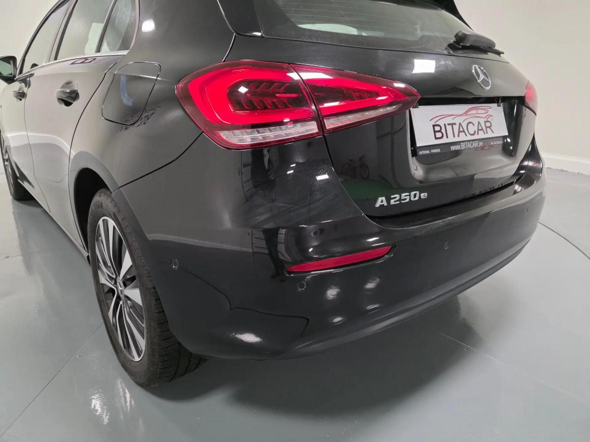 mercedes-benz-classe-a-2021-hibrido-a-gasolina-1332cc