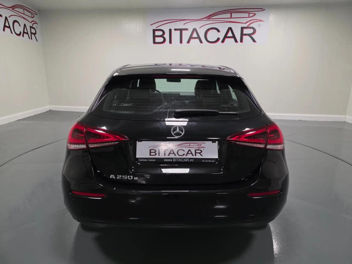 mercedes-benz-classe-a-2021-hibrido-a-gasolina-1332cc