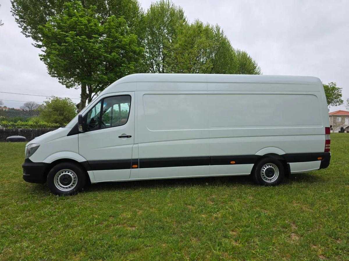 mercedes-benz-sprinter-2018-diesel-2143cc