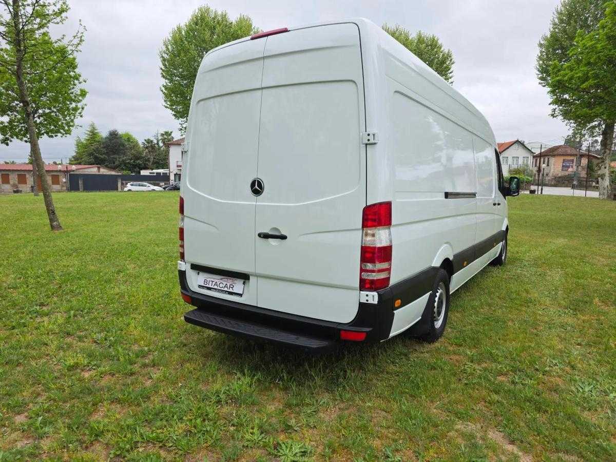 mercedes-benz-sprinter-2018-diesel-2143cc