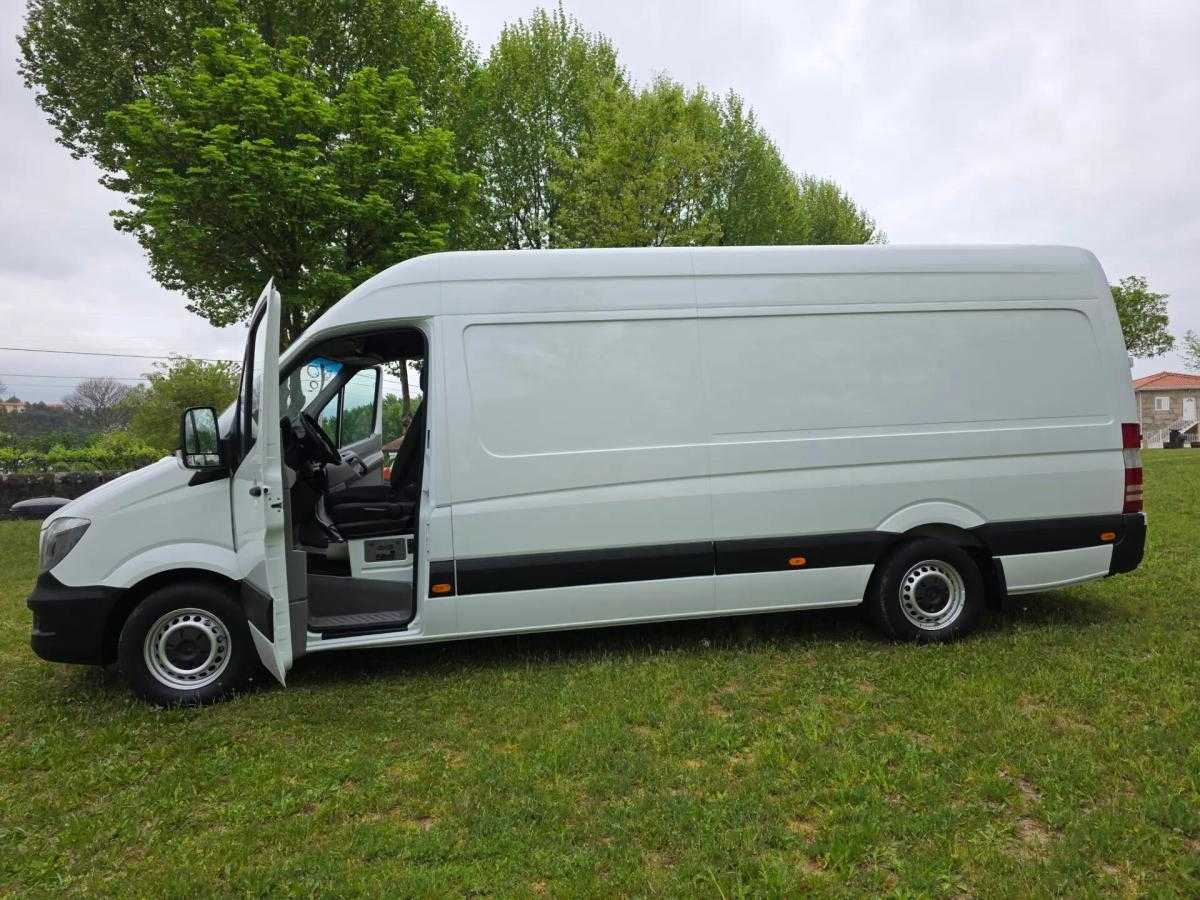 mercedes-benz-sprinter-2018-diesel-2143cc