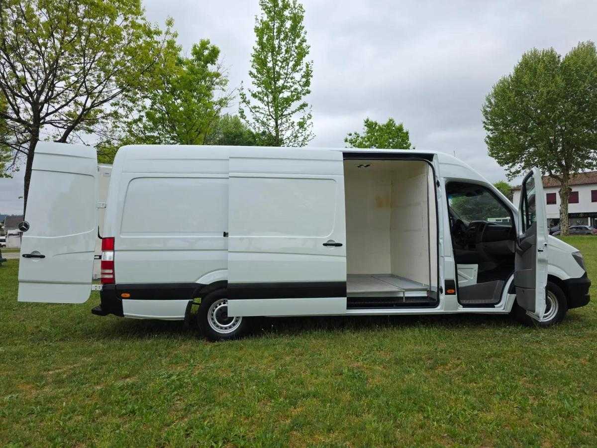 mercedes-benz-sprinter-2018-diesel-2143cc
