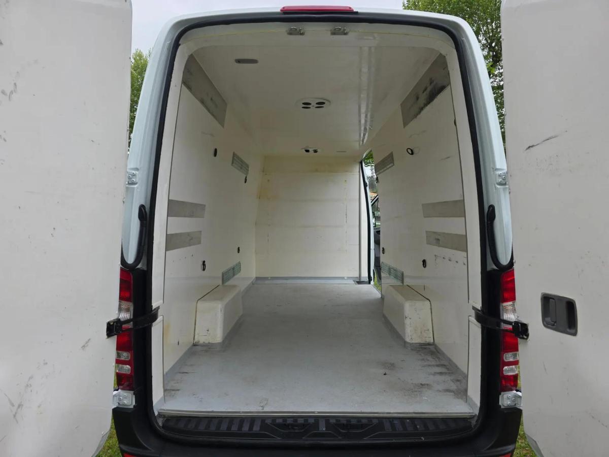mercedes-benz-sprinter-2018-diesel-2143cc