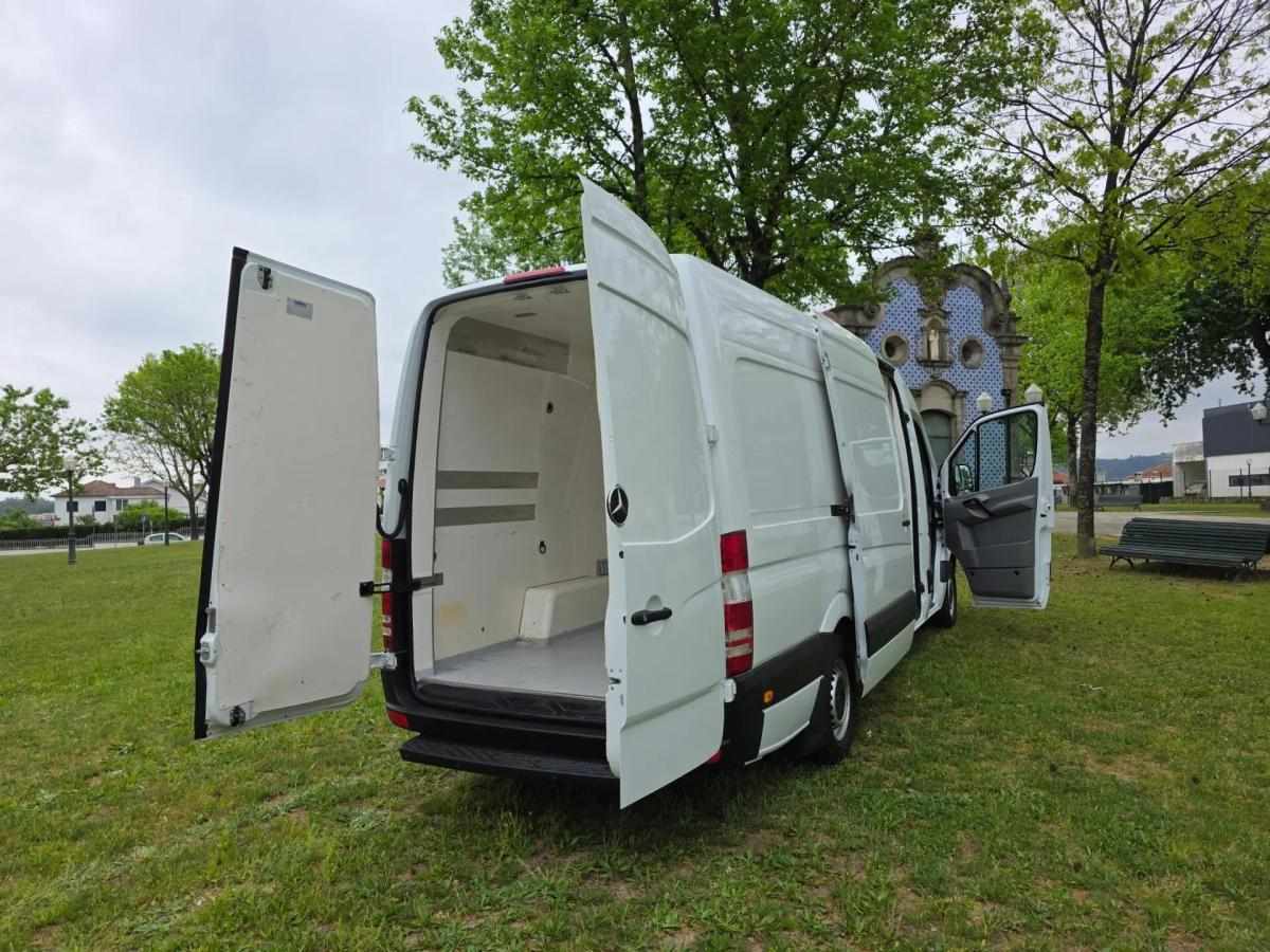mercedes-benz-sprinter-2018-diesel-2143cc