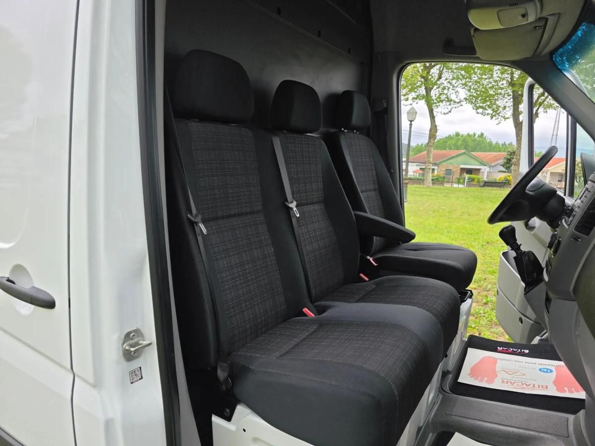 mercedes-benz-sprinter-2018-diesel-2143cc