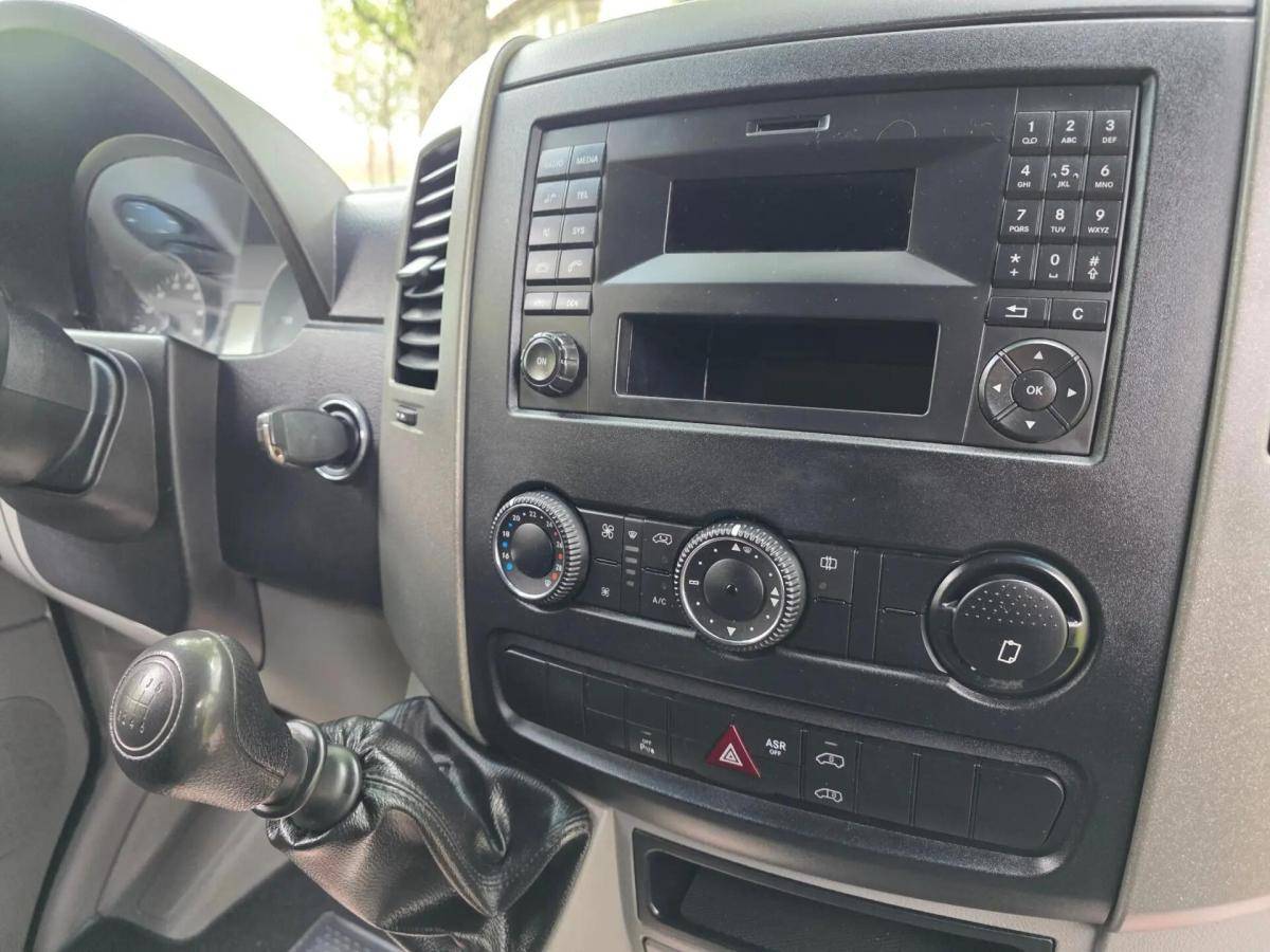 mercedes-benz-sprinter-2018-diesel-2143cc